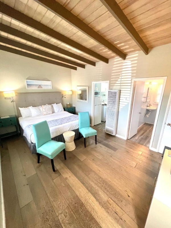 Pleasant Inn image 17