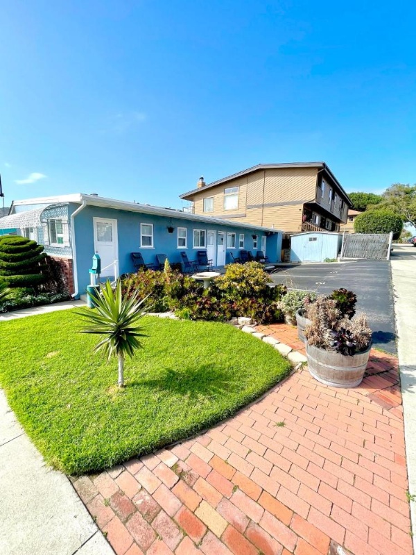 Pleasant Inn image 32